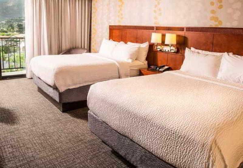 Courtyard By Marriott Los Angeles Pasadena/Monrovia Exterior foto